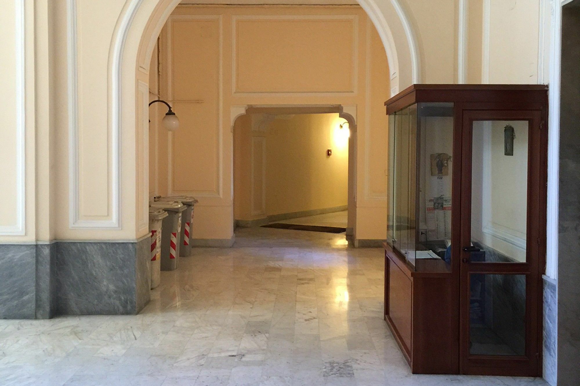Affittacamere Napoli Central City 2*